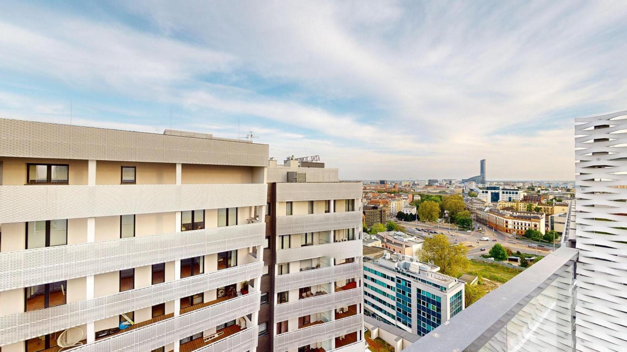 Family House By The River Odra -Panoramic Terrace - 3Room Apartment With 2 Separate Bedrooms And 2 Balconies By Wroapart-Pl- Perfect For Family & Business Stays Breslavia Esterno foto