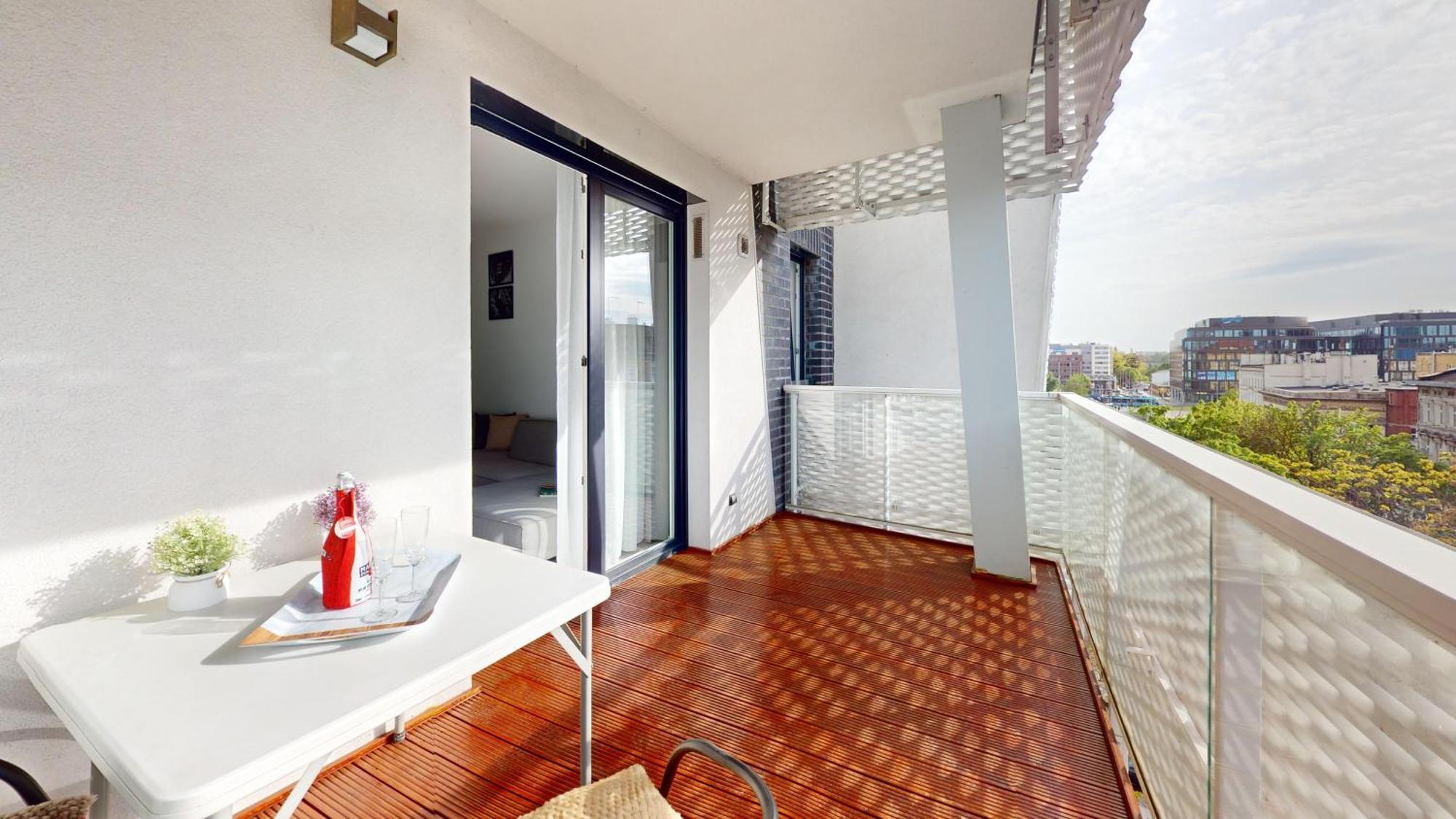 Family House By The River Odra -Panoramic Terrace - 3Room Apartment With 2 Separate Bedrooms And 2 Balconies By Wroapart-Pl- Perfect For Family & Business Stays Breslavia Esterno foto