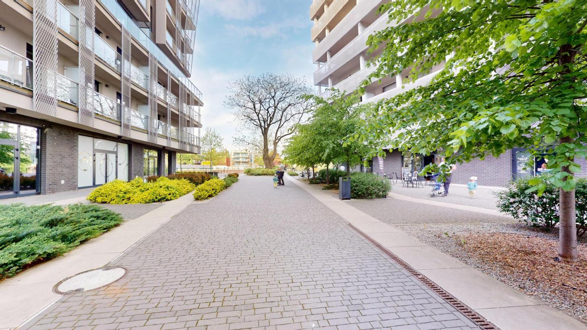 Family House By The River Odra -Panoramic Terrace - 3Room Apartment With 2 Separate Bedrooms And 2 Balconies By Wroapart-Pl- Perfect For Family & Business Stays Breslavia Esterno foto